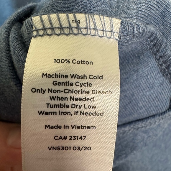 Talbots Women's XS Blue V-Neck Top Long Sleeve 100% Cotton The Talbots Tee NWT - Picture 5 of 5